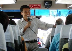 Chanteur de l'autocar!