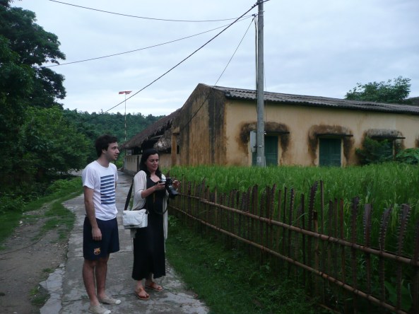 balade dans le village de Tha en fin d'apres- midi