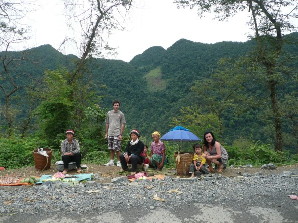 En cour de route vers Dong Van, rencontre des Dao noirs.