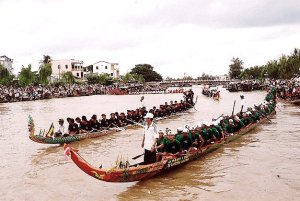 Course des piroques des Khmers