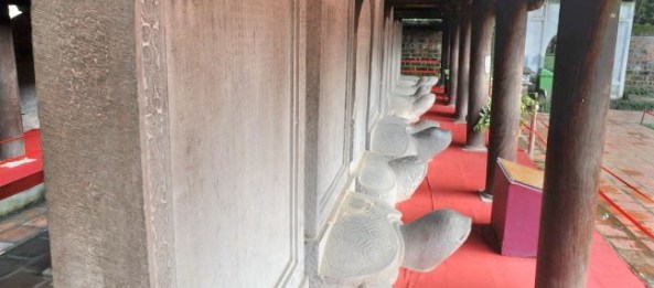 Stele de docteur de Van Mieu