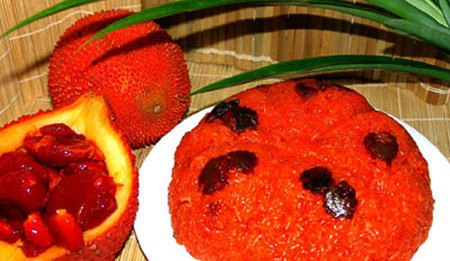 Le riz gluant cuit a la vapeur