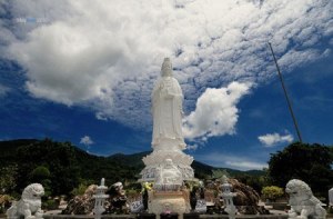 la-pagode-de-linh-ung
