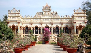 pagode-vinh-trang-my-tho-tien-giang